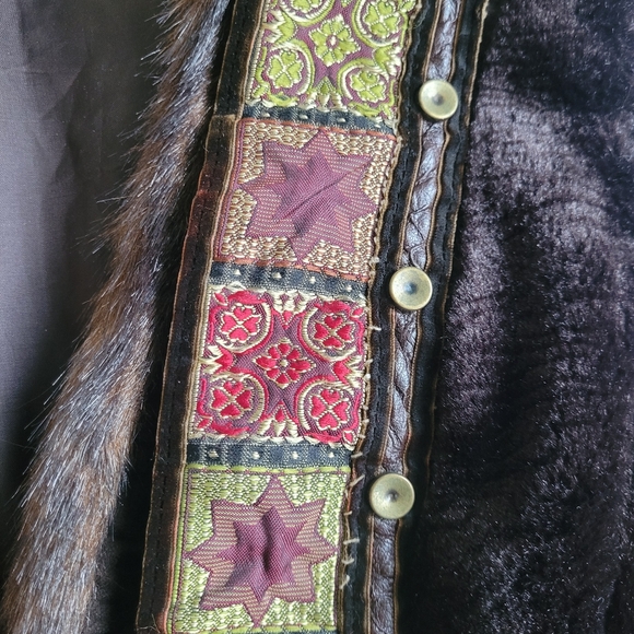 Vintage Bohemian Faux Fur Vest With Embroidery Hippie Boho Small - Picture 5 of 13